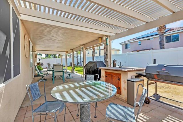 25327 Clear Canyon Circle, Menifee, CA 92584