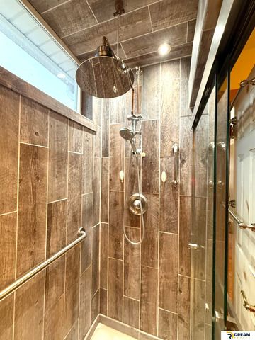 4219 Meredith Avenue, Omaha, NE 68111