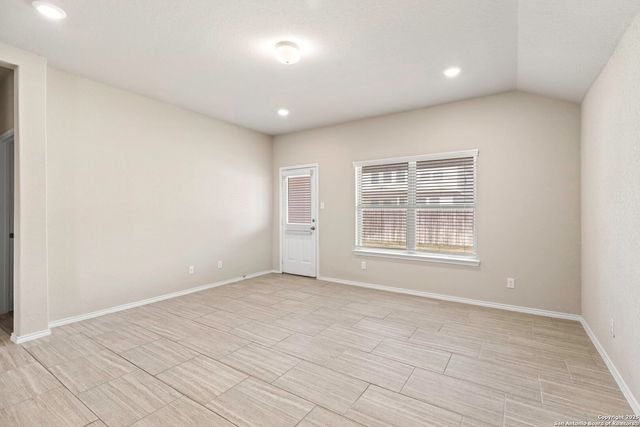 161 Sambar Main, Schertz, TX 78108