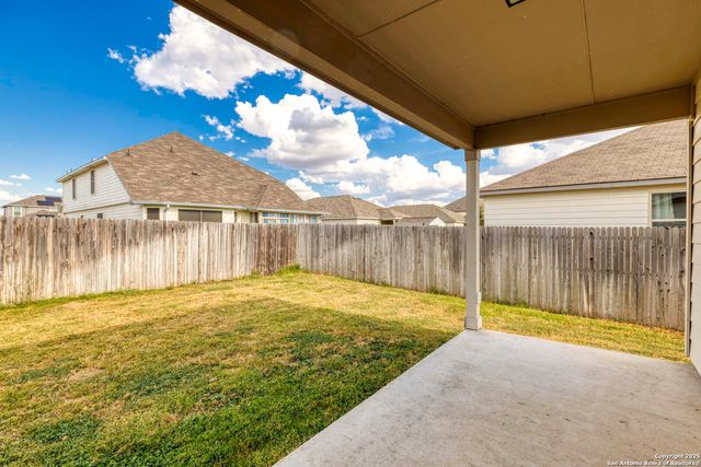 161 Sambar Main, Schertz, TX 78108