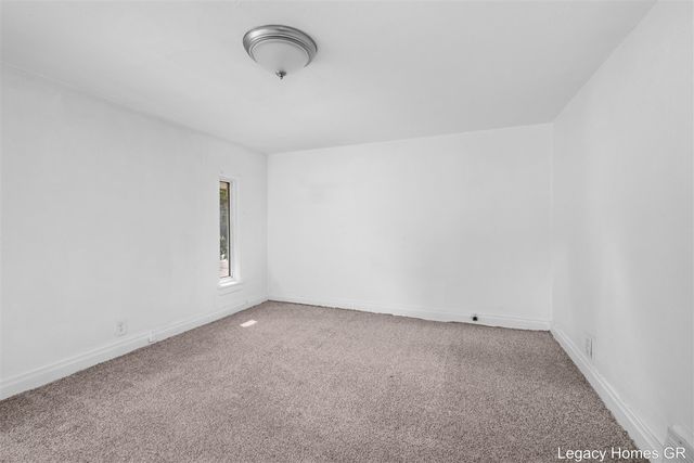 224-226 Maple Street, Parchment, MI 49004