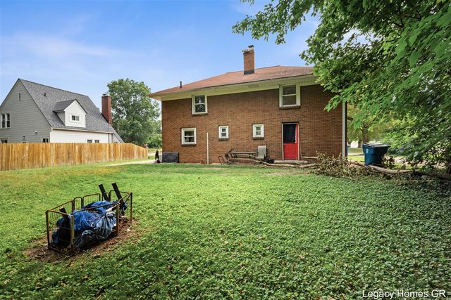 224-226 Maple Street, Parchment, MI 49004