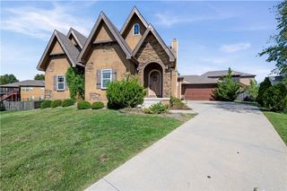 1302 Aberdeen Circle, Raymore, MO 64083