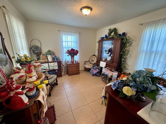 17672 W Belmont Avenue, Kerman, CA 93630