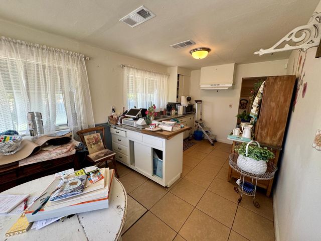 17672 W Belmont Avenue, Kerman, CA 93630