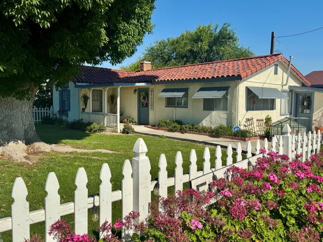 17672 W Belmont Avenue, Kerman, CA 93630