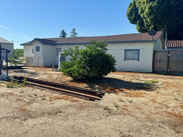 17672 W Belmont Avenue, Kerman, CA 93630