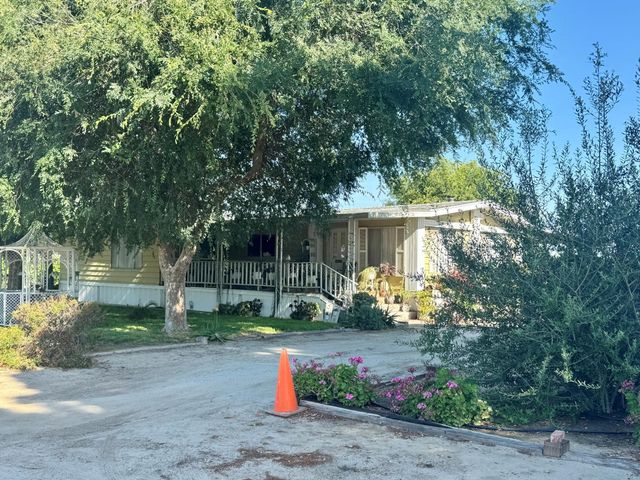 17672 W Belmont Avenue, Kerman, CA 93630