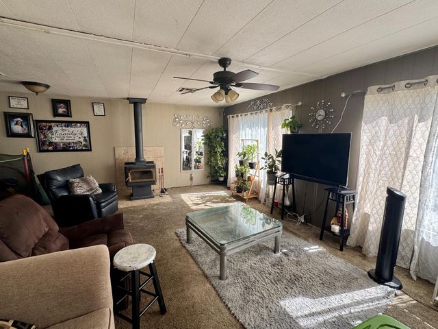 17672 W Belmont Avenue, Kerman, CA 93630