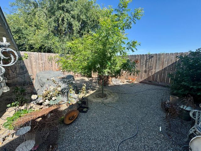 17672 W Belmont Avenue, Kerman, CA 93630