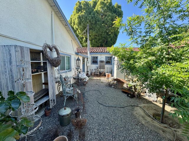 17672 W Belmont Avenue, Kerman, CA 93630