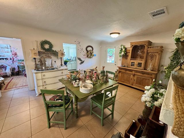 17672 W Belmont Avenue, Kerman, CA 93630