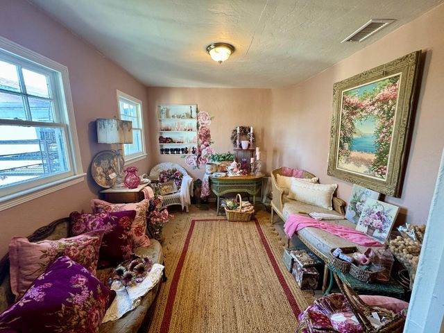 17672 W Belmont Avenue, Kerman, CA 93630