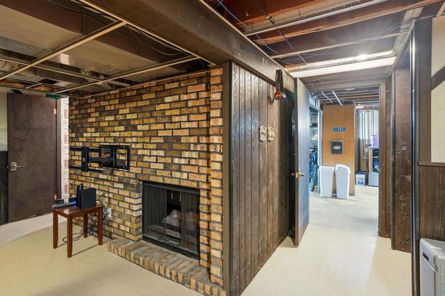 3180 S 41st STREET, Milwaukee, WI 53215