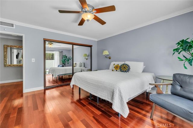 23041 La Granja, Valencia, CA 91354
