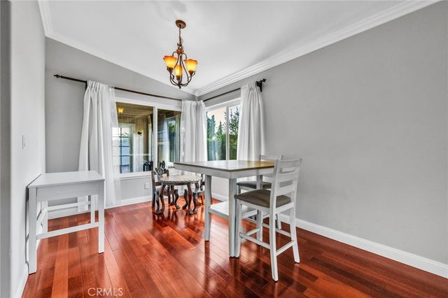 23041 La Granja, Valencia, CA 91354