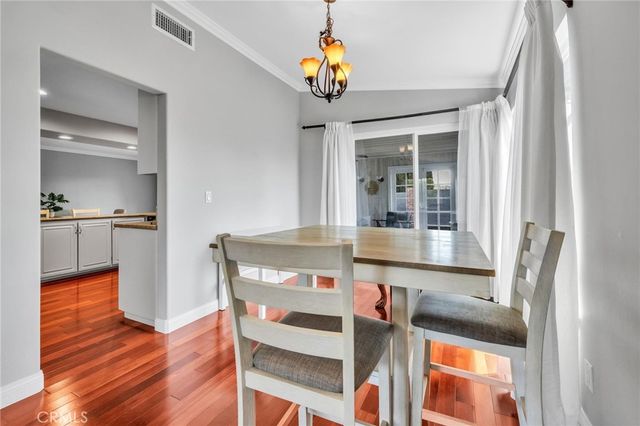 23041 La Granja, Valencia, CA 91354
