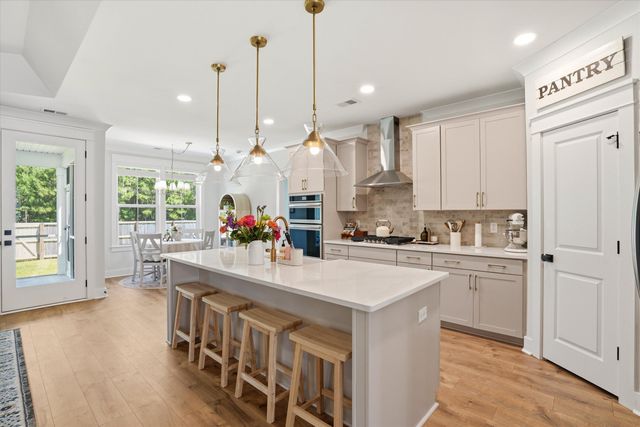 381 Wappoo Trace Lane, Summerville, SC 29486
