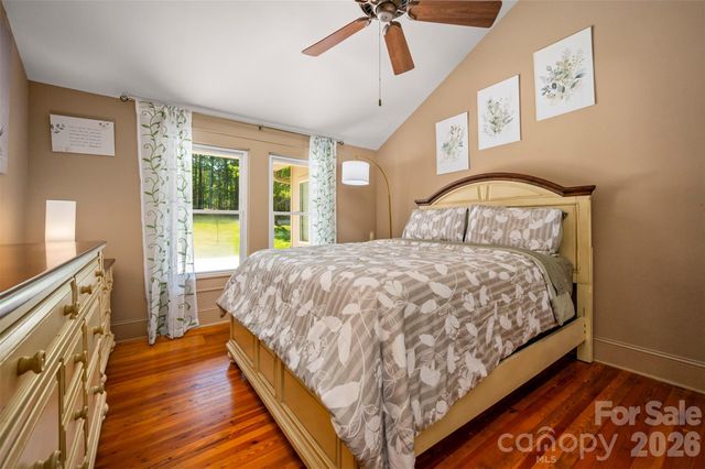183-185 Rubin Thorne Road, Campobello, SC 29322