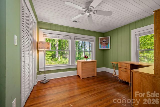 183-185 Rubin Thorne Road, Campobello, SC 29322