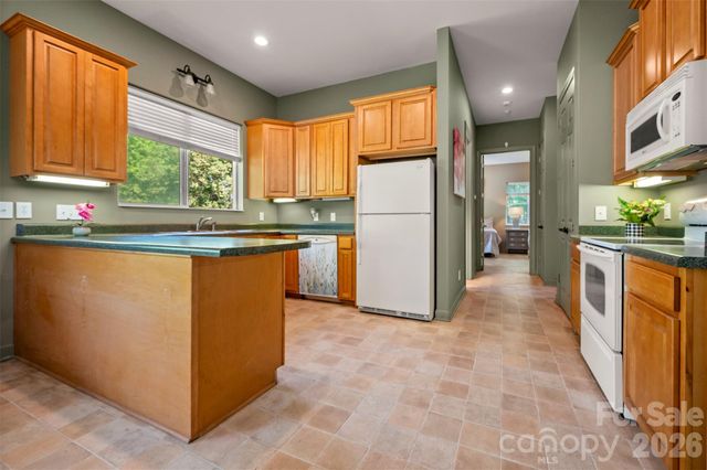 183-185 Rubin Thorne Road, Campobello, SC 29322