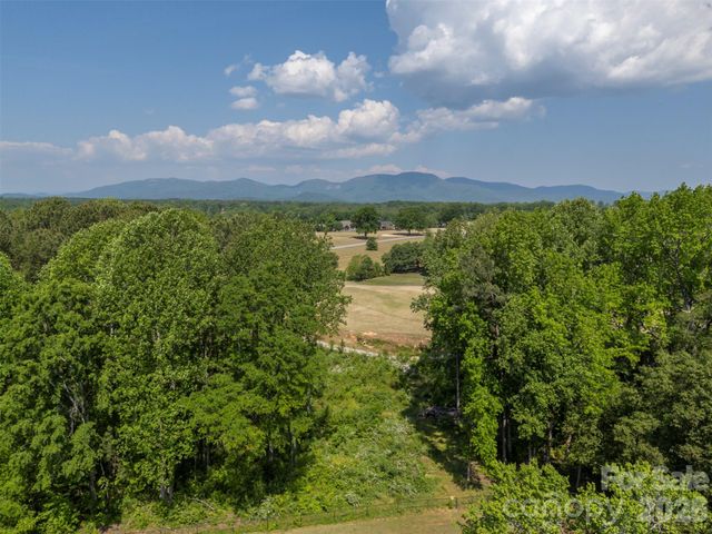 183-185 Rubin Thorne Road, Campobello, SC 29322