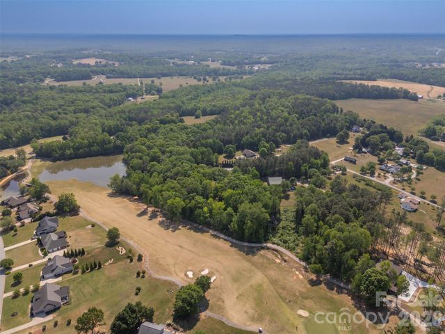 183-185 Rubin Thorne Road, Campobello, SC 29322