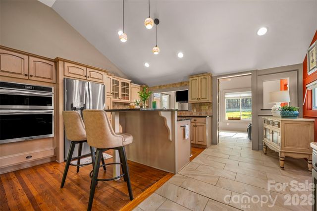 183-185 Rubin Thorne Road, Campobello, SC 29322