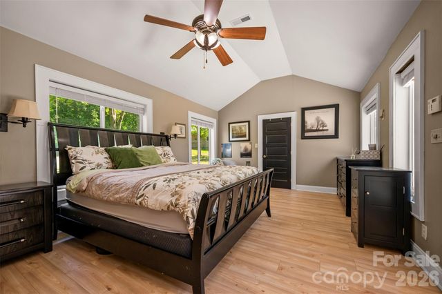183-185 Rubin Thorne Road, Campobello, SC 29322