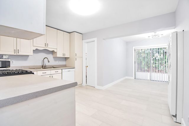 4858 Arthur Street, Palm Beach Gardens, FL 33418