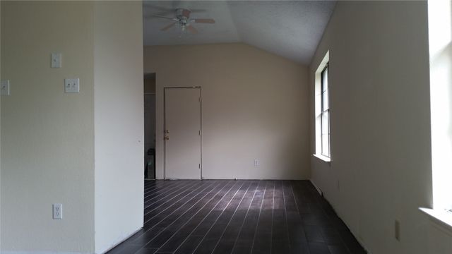 4451 Posada Drive, Dallas, TX 75211