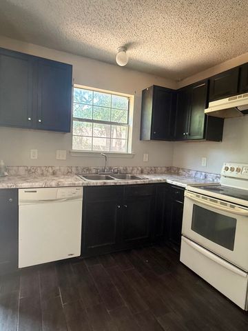 4451 Posada Drive, Dallas, TX 75211