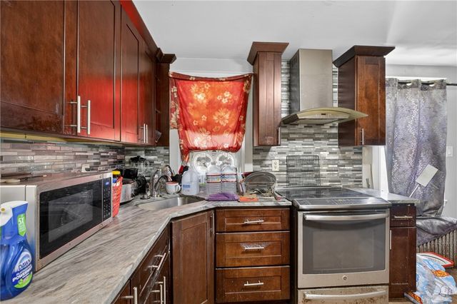 289 Legion Way, Cranston, RI 02910