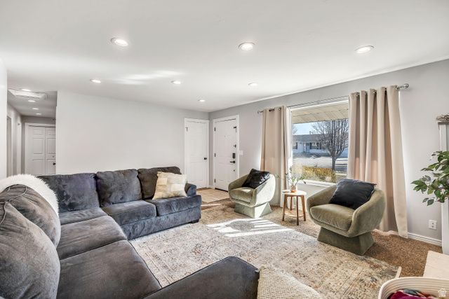 2036 W 12974 S, Riverton, UT 84095