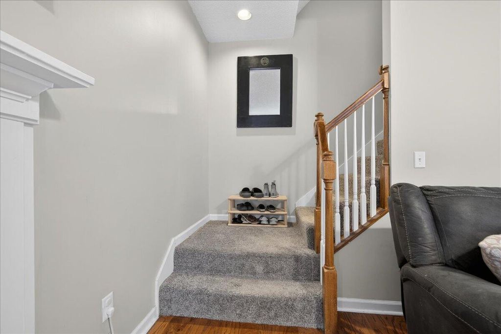 Image 15 of property listing at 7949 Indica Court, North Charleston, SC 29418