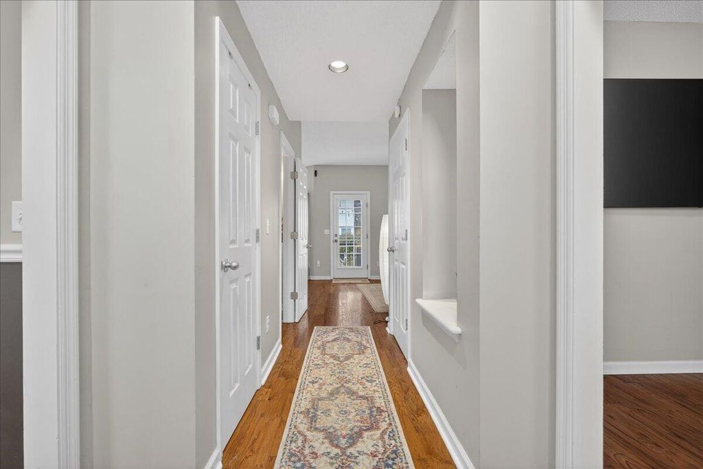 Image 6 of property listing at 7949 Indica Court, North Charleston, SC 29418