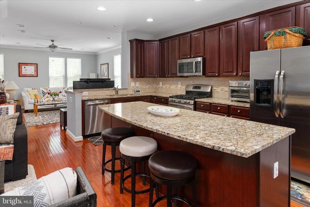 7203 DORCHESTER WOODS LN, Hanover, MD 21076