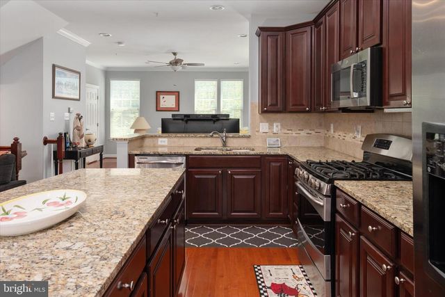 7203 DORCHESTER WOODS LN, Hanover, MD 21076
