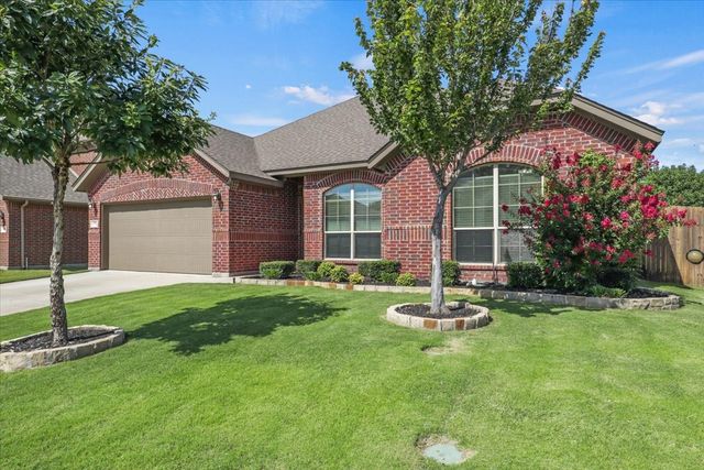 1109 Nottingham Trail, Saginaw, TX 76179