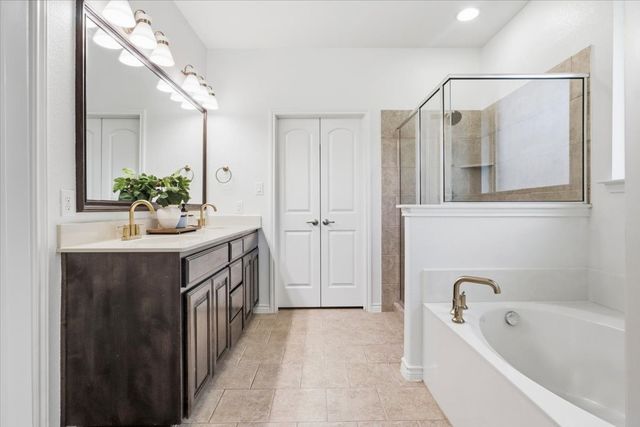 1109 Nottingham Trail, Saginaw, TX 76179