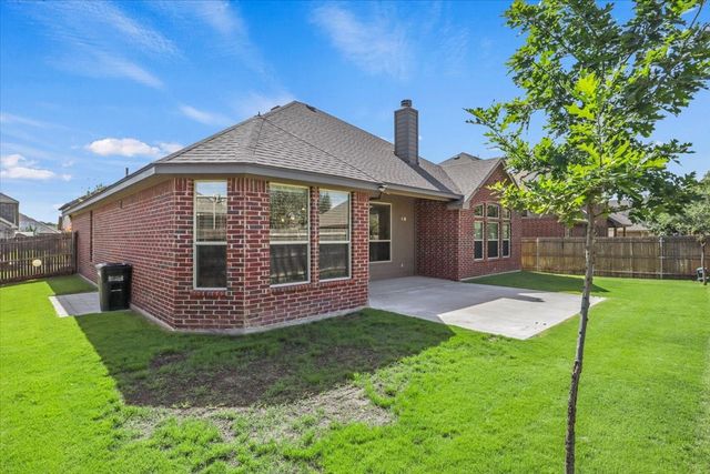 1109 Nottingham Trail, Saginaw, TX 76179