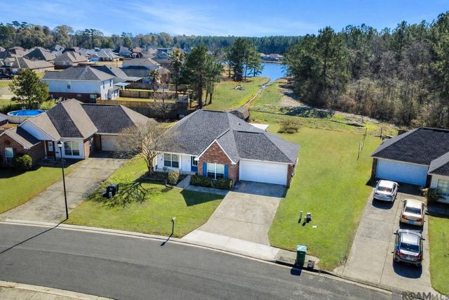 26470 Parkwood Dr, Denham Springs, LA 70726