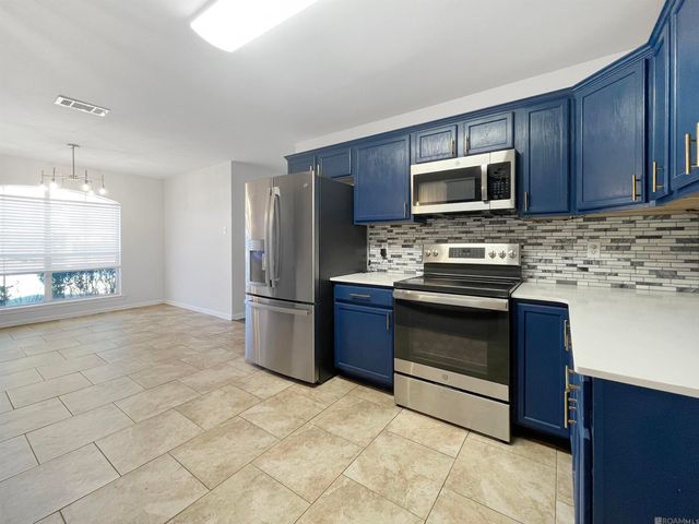 26470 Parkwood Dr, Denham Springs, LA 70726