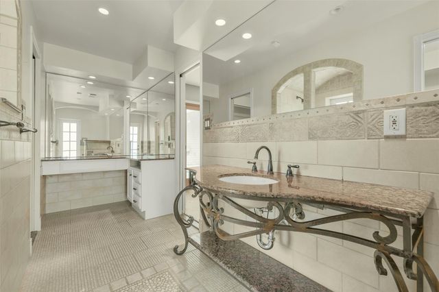 9143 Penn Manor Ct Court, Houston, TX 77055