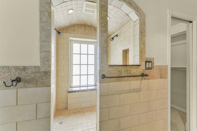 9143 Penn Manor Ct Court, Houston, TX 77055
