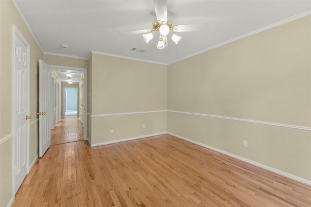 9143 Penn Manor Ct Court, Houston, TX 77055