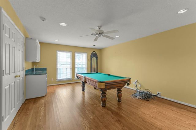 9143 Penn Manor Ct Court, Houston, TX 77055