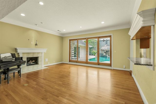 9143 Penn Manor Ct Court, Houston, TX 77055