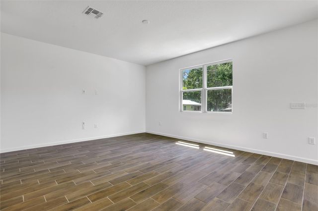 708 LAKE DELL AVENUE, Dundee, FL 33838