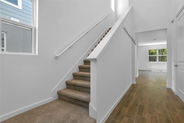 708 LAKE DELL AVENUE, Dundee, FL 33838